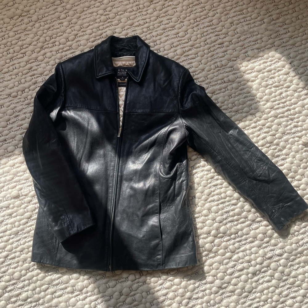 Wilsons 100% Leather Jacket in size Small